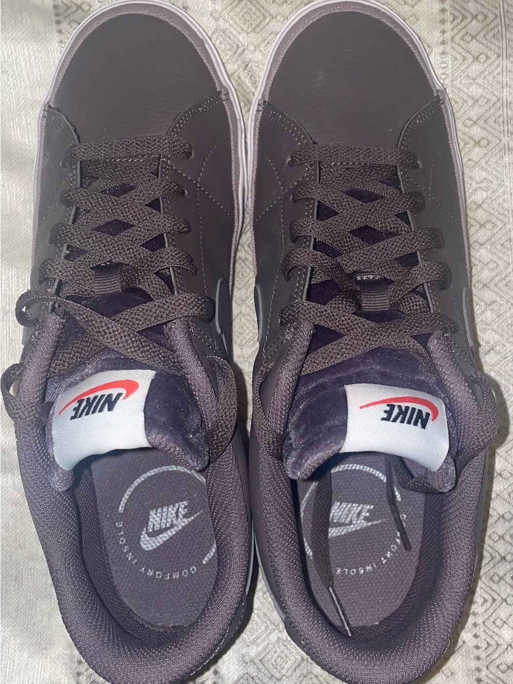 Women’s Nike court legacy